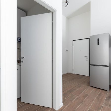 Minerva - 1 Bedroom Apartment Two Steps From Milano Centrale المظهر الخارجي الصورة